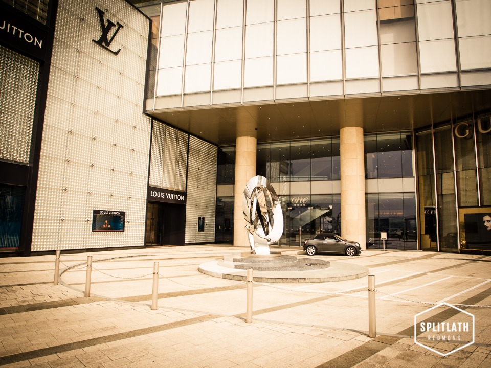 gallery-photo